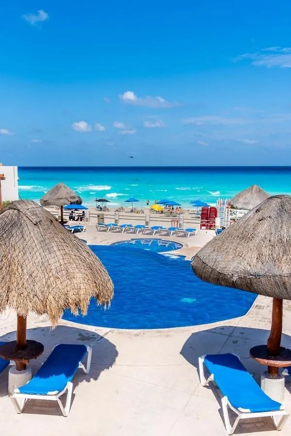 Ocean View, 3 King Beds, Balcony Lägenhet Cancún