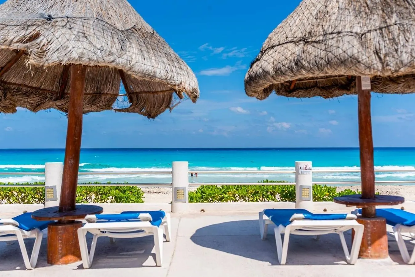 Ocean View, 3 King Beds, Balcony Lägenhet Cancún