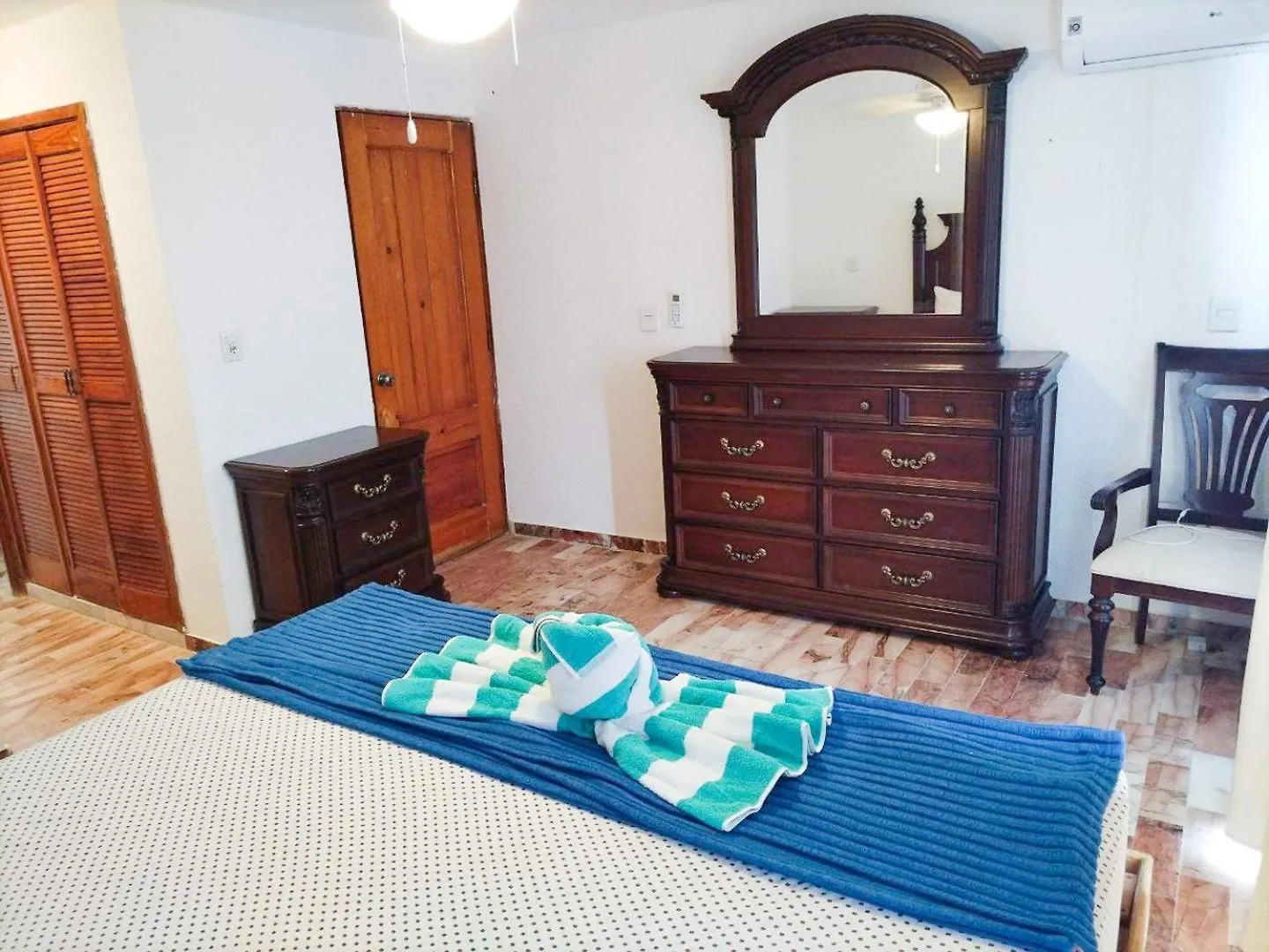 Ocean View, 3 King Beds, Balcony Lägenhet Cancún 0*,
