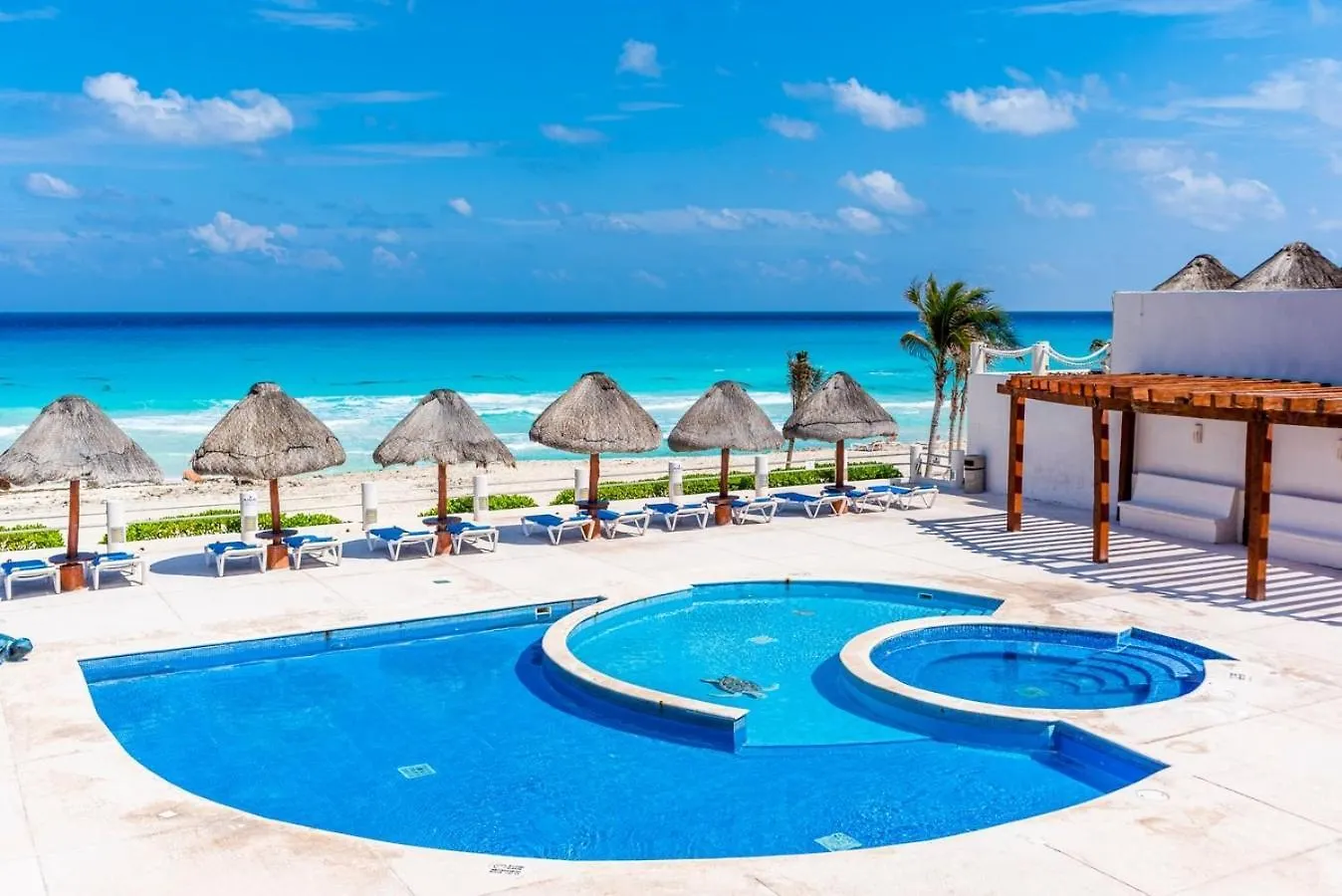 アパート カンクンOcean View, 3 King Beds, Balconyアパートメント メキシコ